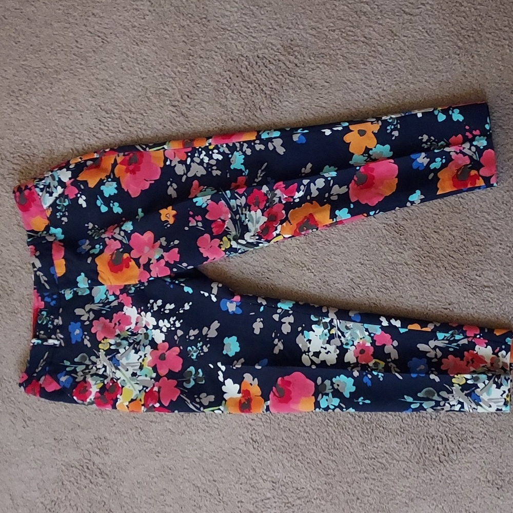 Merona Women's Floral Design Capris